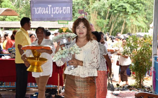 บ้าน วัด โรงเรียน(สถานศึกษา) มทร.ศรีวิชัย วิทยาเขตตรัง ร่วมงานทอดกฐินวัดไม้ฝาด image 3